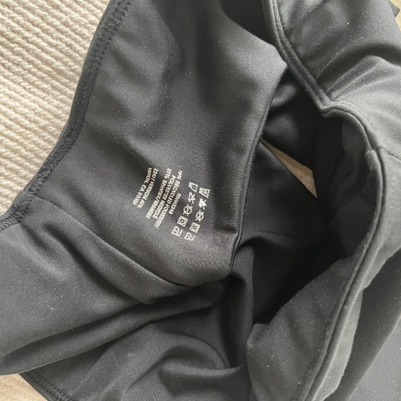 Reformation Gwen EcoMove Black Sports Bra, Size XS - Picture 8 of 9